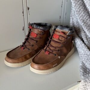 Men's Hey Dude Bradley Classic Boots in Cognac size 9